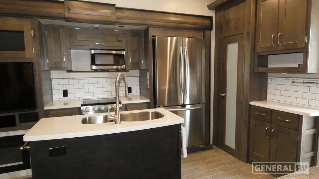 2020 Keystone Montana High Country 385BR, Photos photo 6