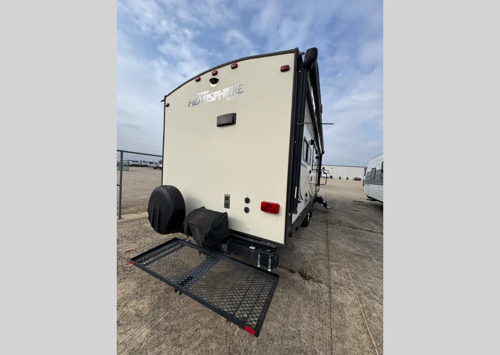 2018 Forest River Salem Hemisphere Lite 282RK, Photos photo 5