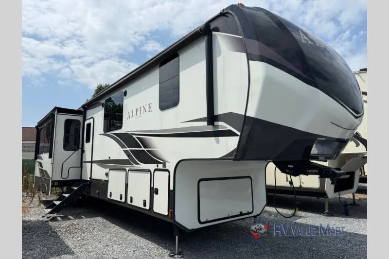 2021 Keystone Alpine 3910RK - Photo 2