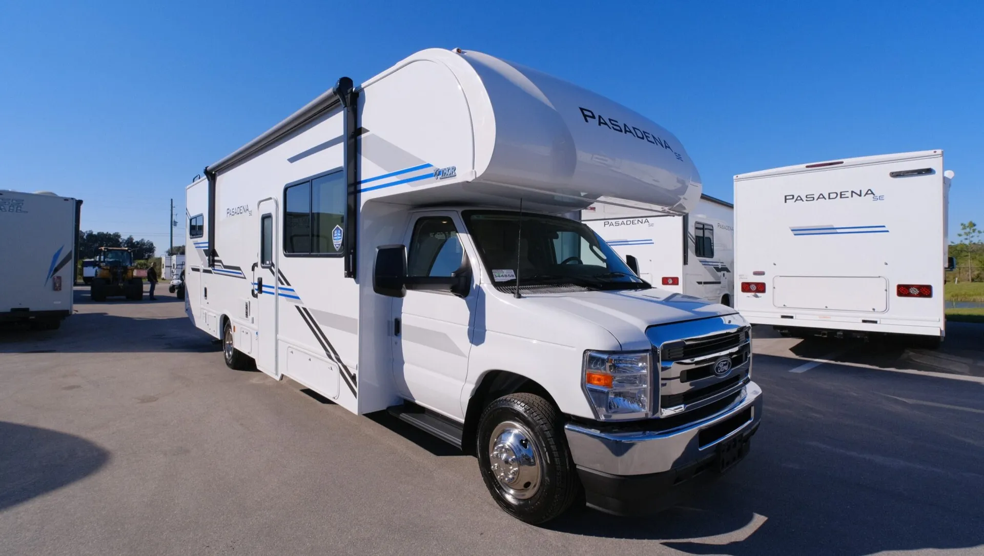 2026 Thor Motor Coach Pasadena SE SL31 - Photo 2