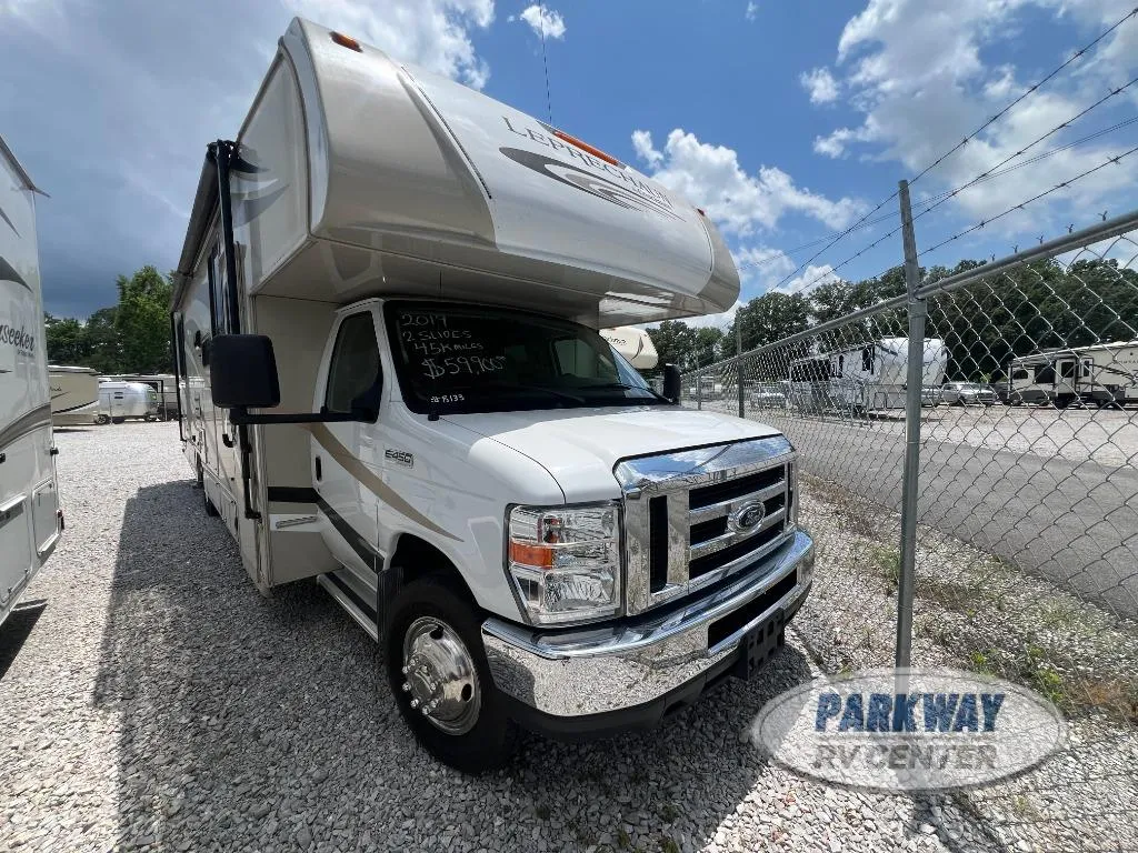 2019 Coachmen Leprechaun 319MB - Ford 450 - Photo 2