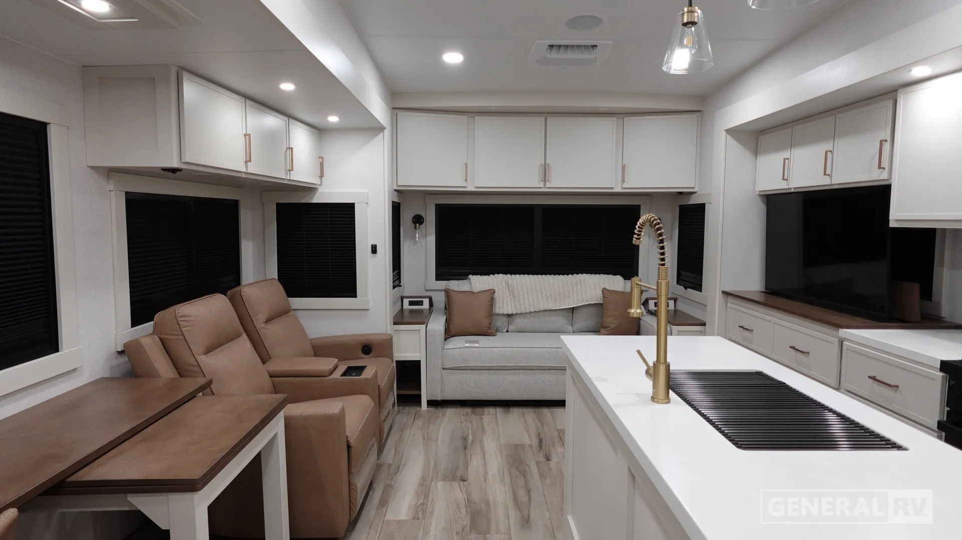 2027 Brinkley Model Z 3600 - Photo 3
