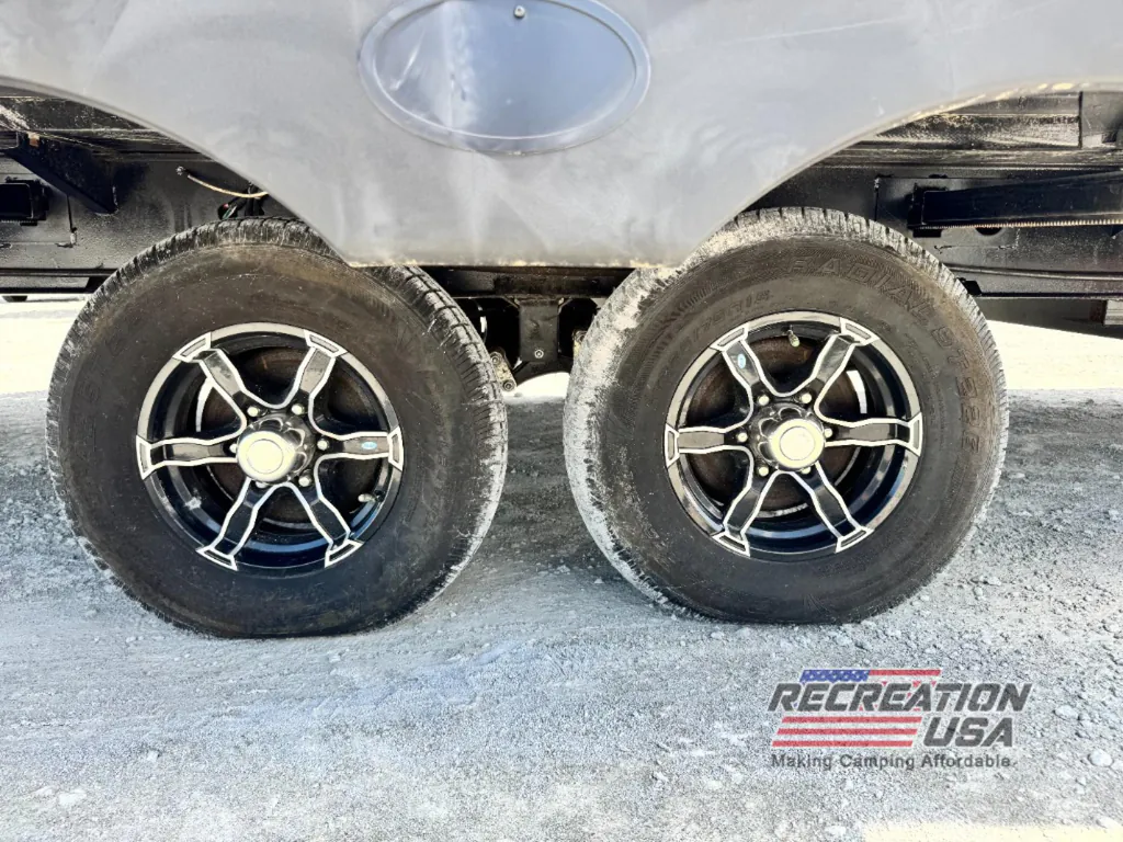2022 Forest River Vengeance Rogue 26V, Photos photo 38