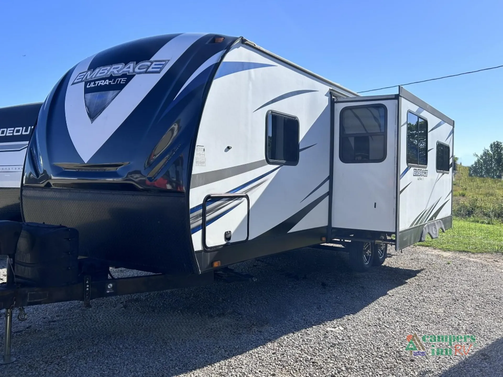 2018 Cruiser RV Embrace EL250 - Photo 4