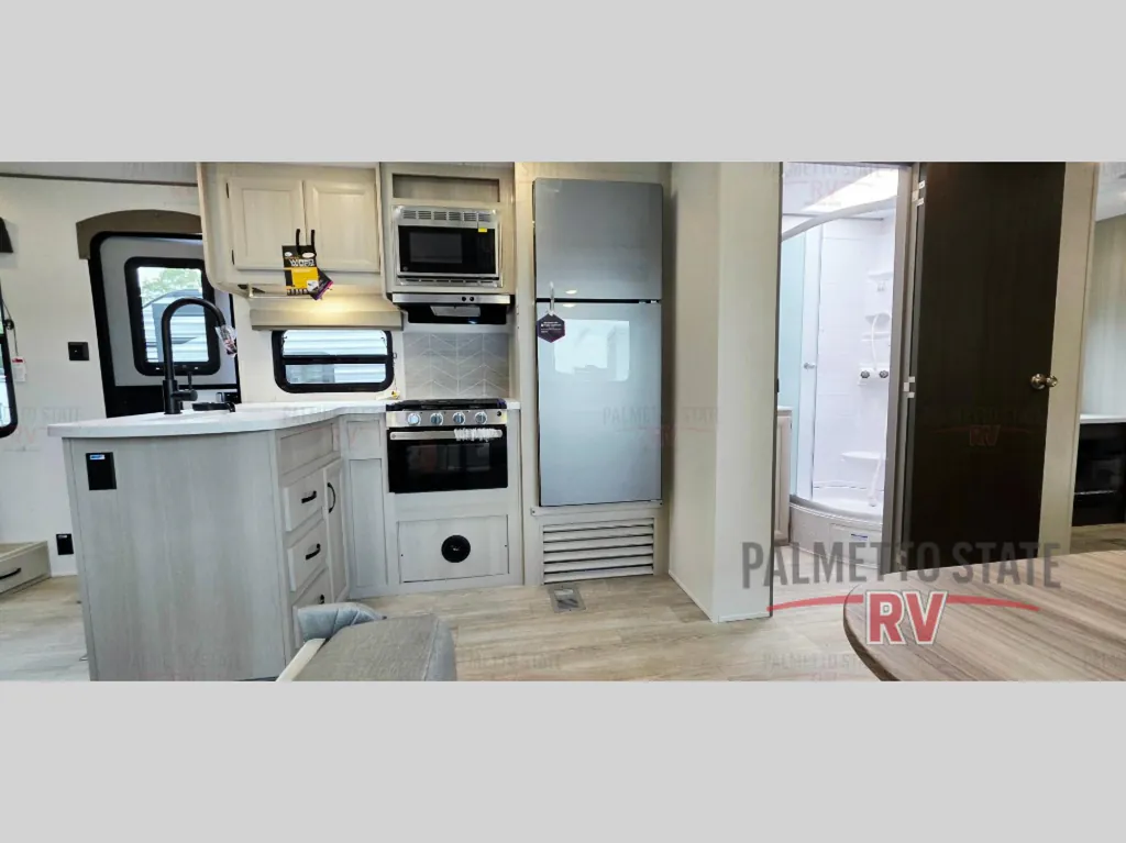 2027 Coachmen Catalina Legacy Edition 333DBDSCK, Photos photo 14