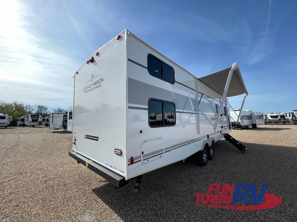 2026 Coachmen Freedom Express Select 29SE, Photos photo 5