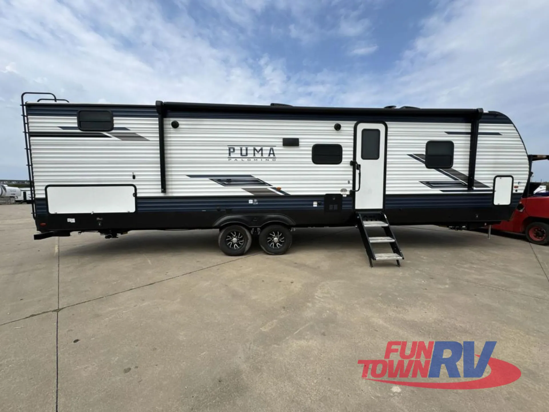 2024 Palomino Puma 29BHSQ - Photo 3
