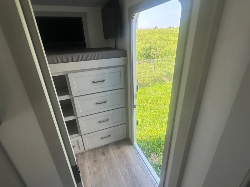 2026 Brinkley Model Z 2810, Photos photo 22
