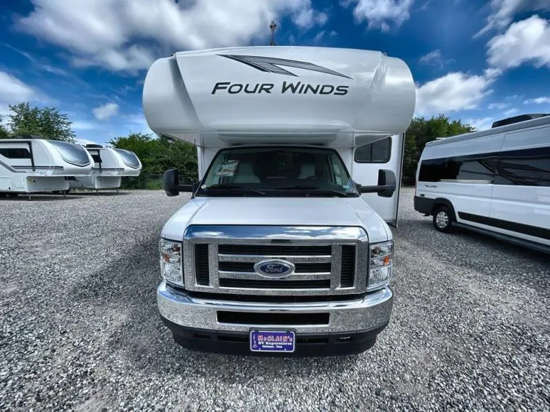 2025 Thor Motor Coach Four Winds 24F - Photo 4