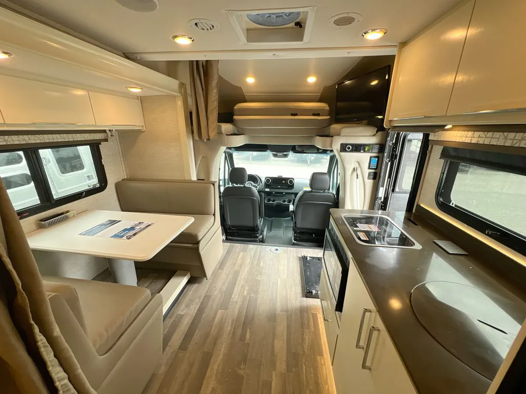 2020 Tiffin Wayfarer 25 RW, Photos photo 11