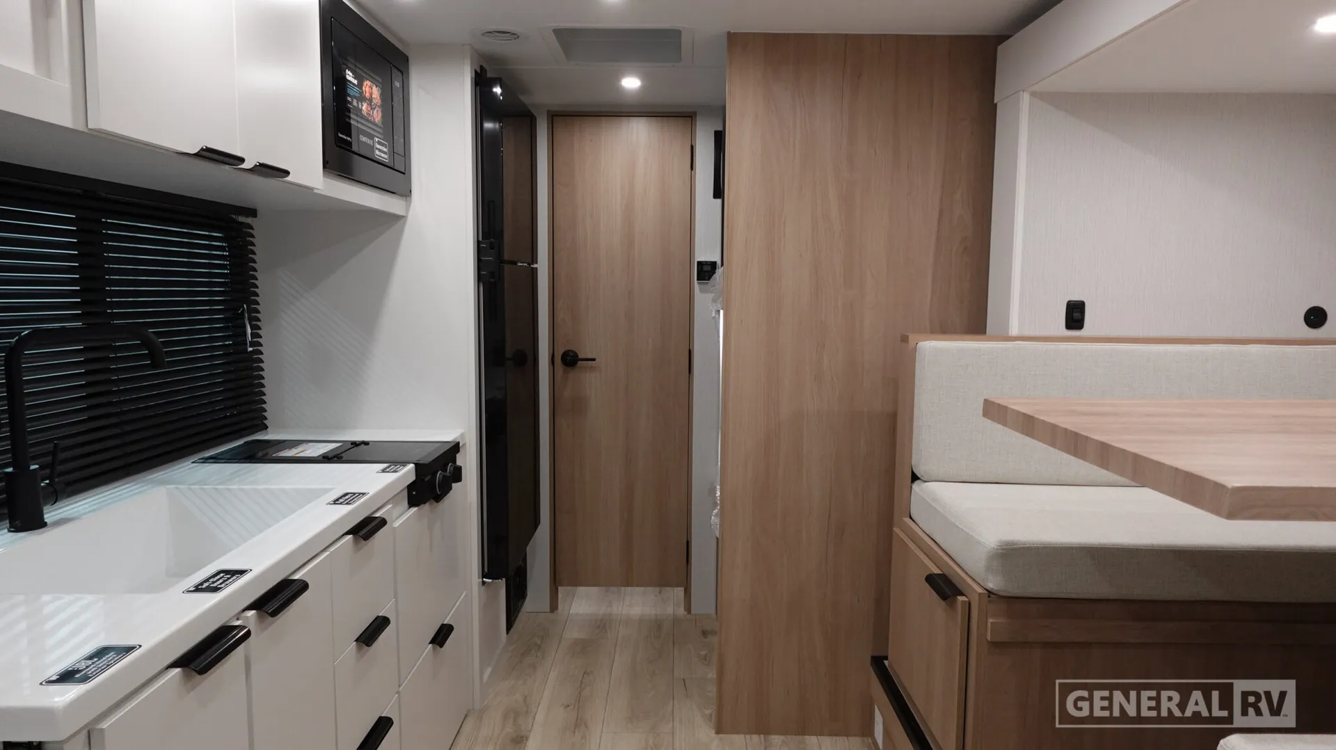 2027 Winnebago Micro Minnie 2200FBH - Photo 3