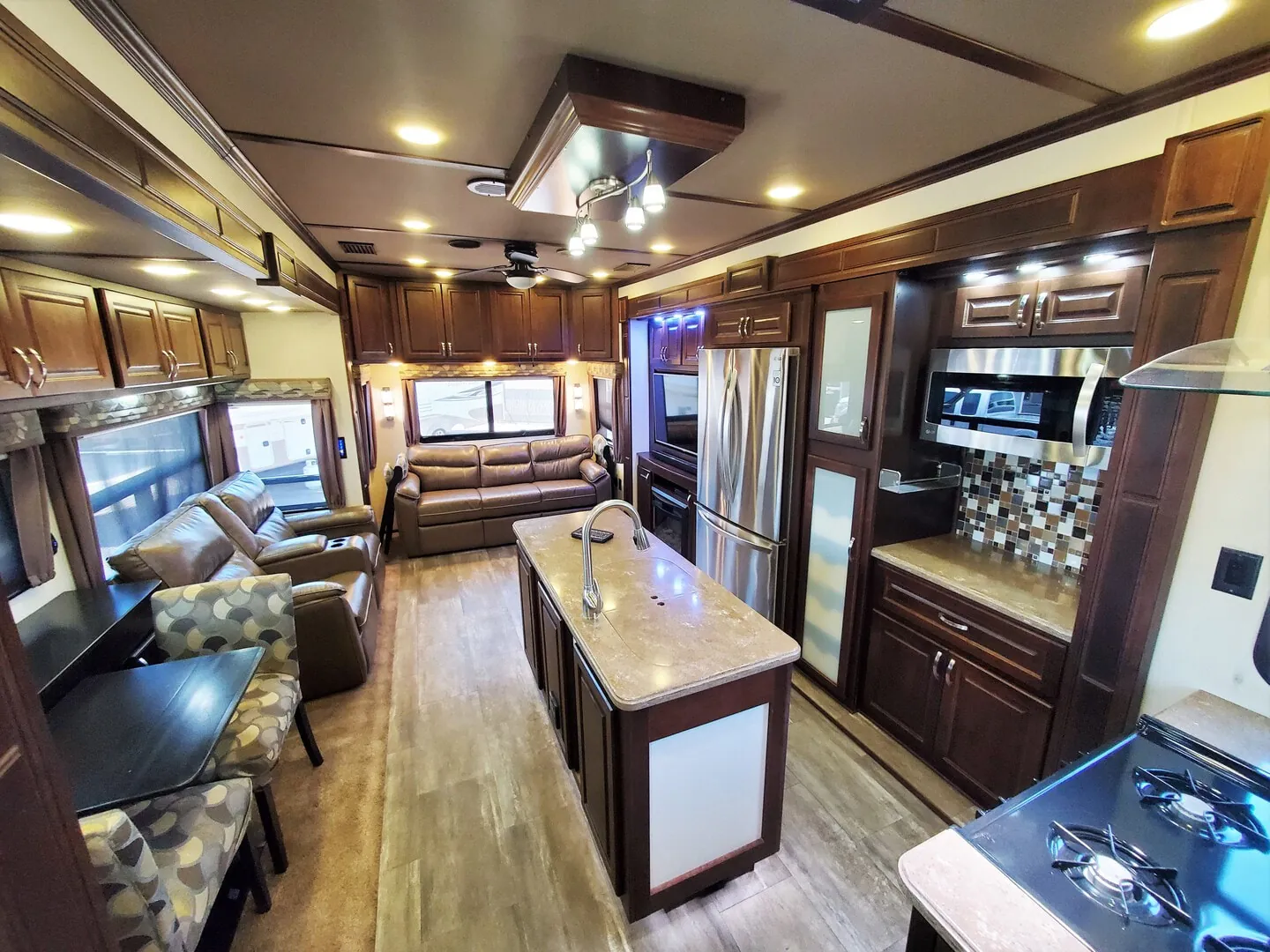 2017 Luxe Elite 39FB - Photo 2