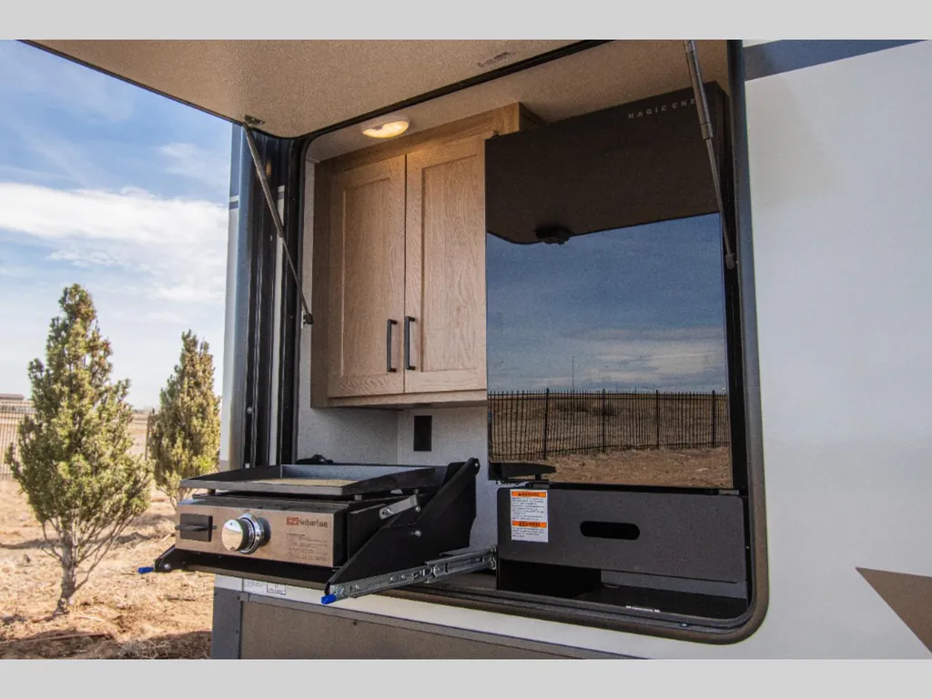 2026 Forest River Rockwood Signature R372RL, Photos photo 31