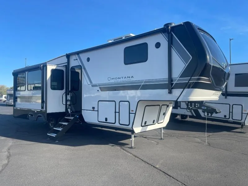 2026 Keystone Montana High Country 295RL - Photo 2