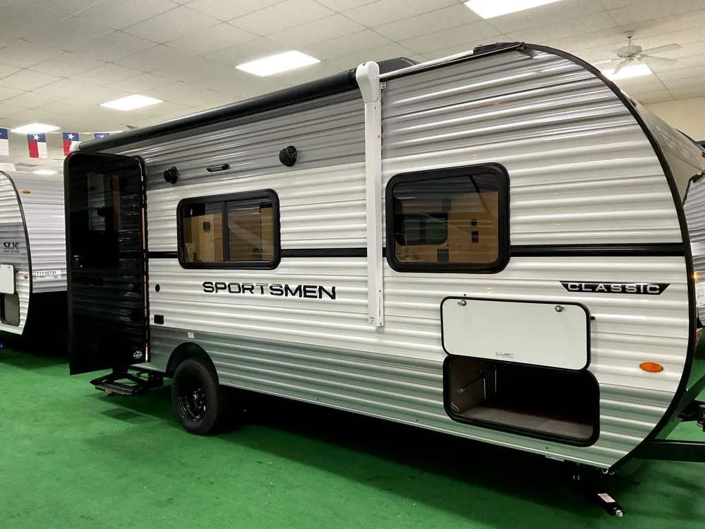 2026 KZ RV Sportsmen Classic 160QB - Photo 4