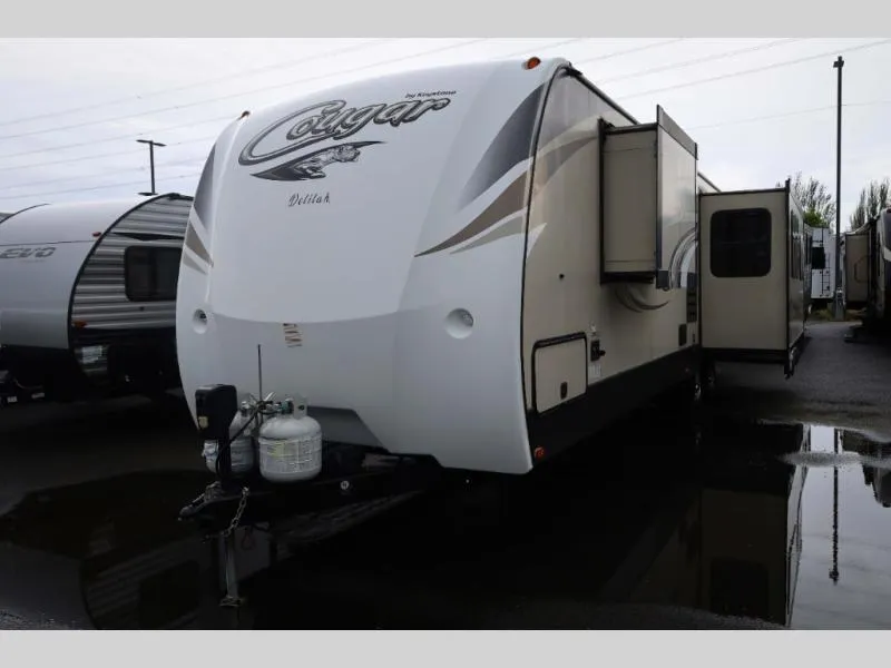 2017 Keystone RV Cougar Half-Ton Series Used    Series - Photo 2