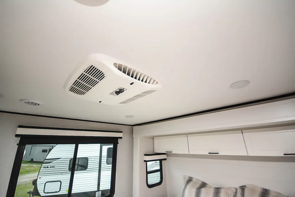 2025 Jayco Jay Feather 26FK, Photos photo 20