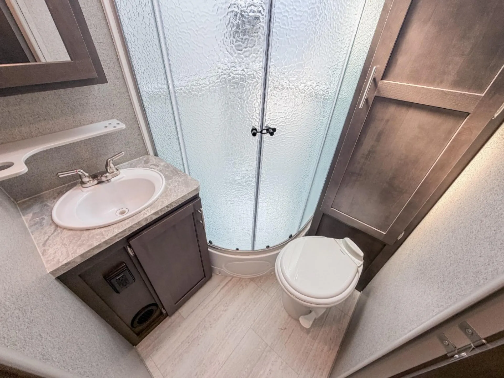 2021 Forest River Rockwood Mini Lite 2204S - Photo 3