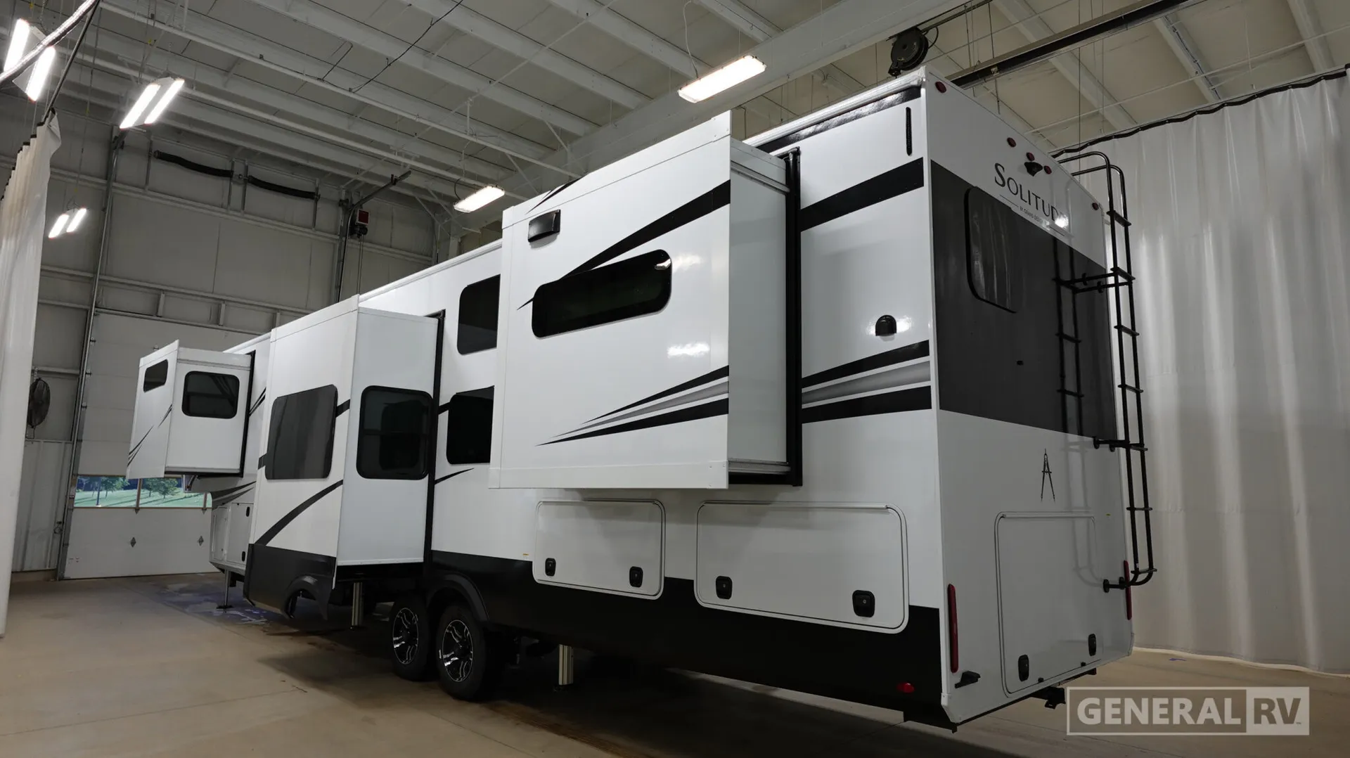 2027 Grand Design Solitude 390RK - Photo 4