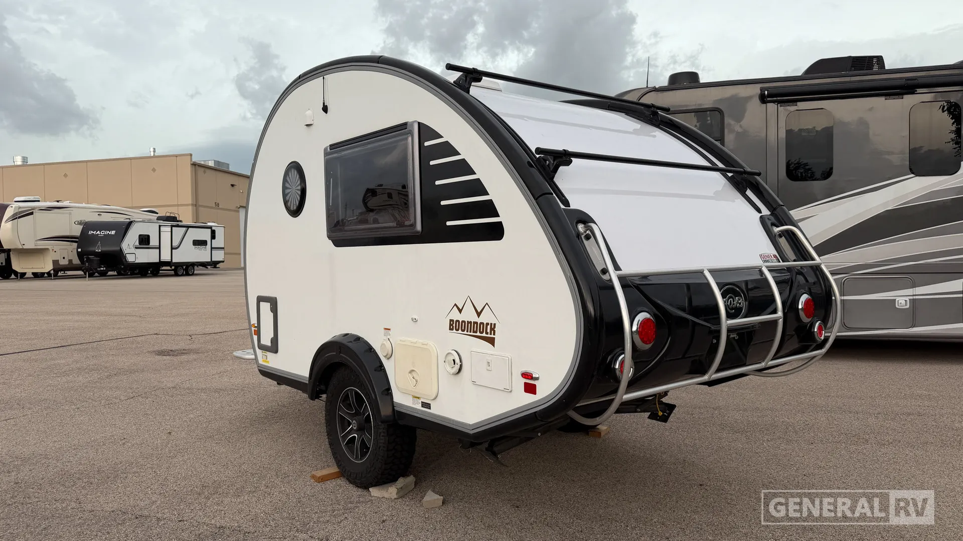 2021 Nucamp RV TAB 320 BOONDOCK - Photo 4