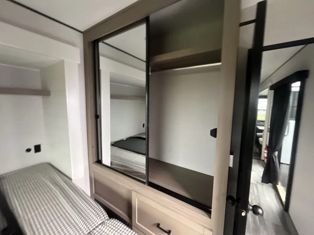 2026 Jayco Jay Flight Bungalow 401FLTS DS, Photos photo 33