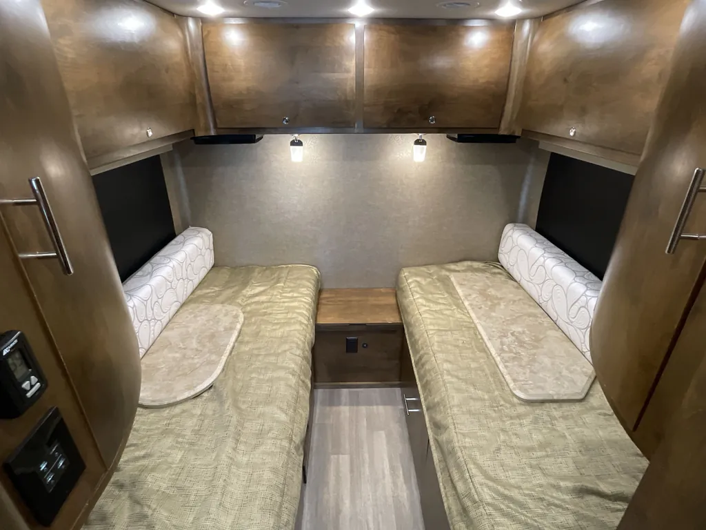 2018 Tiffin Wayfarer 24 TW, Photos photo 14