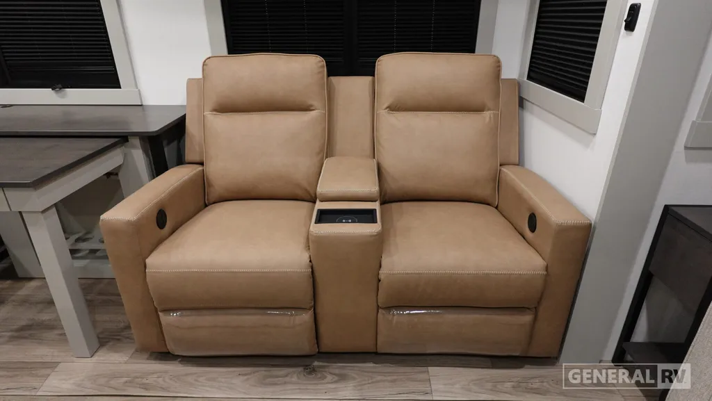 2026 Brinkley Model Z 3610, Photos photo 38