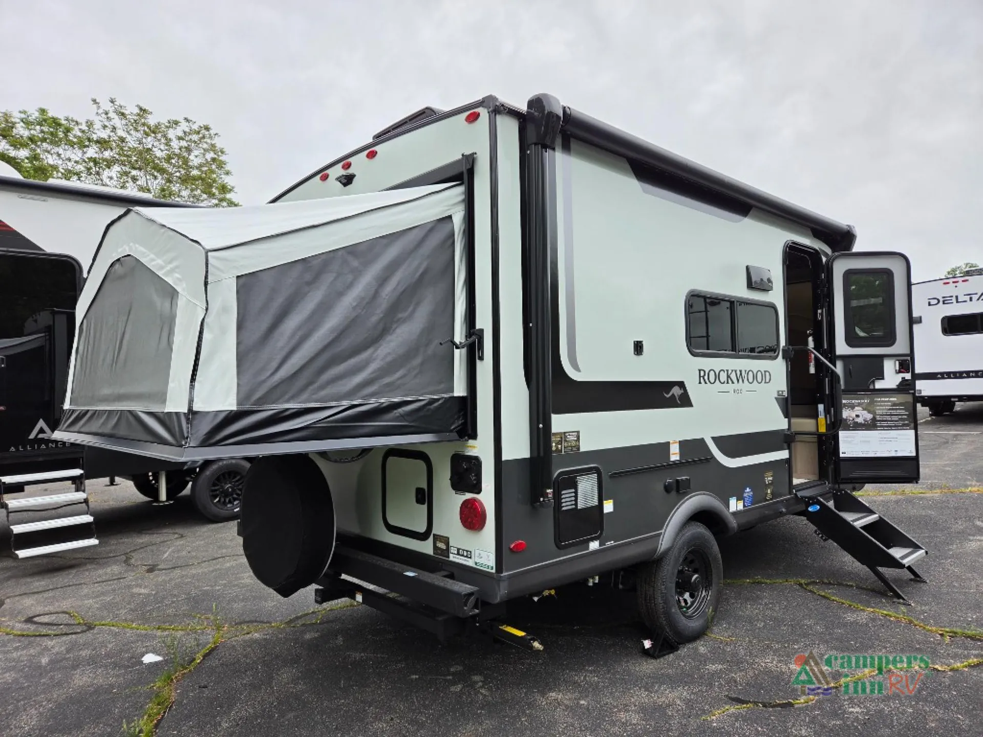 2026 Forest River Rockwood Roo 17E - Photo 4