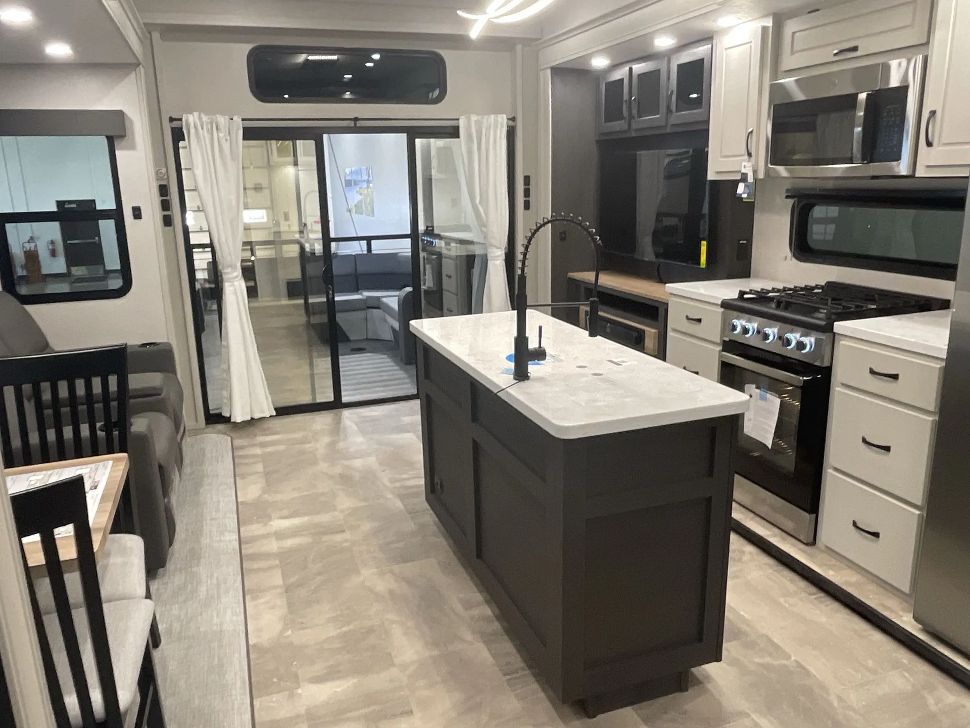 2025 Coachmen Brookstone 318RLL — living area main
