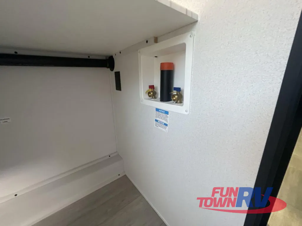 2026 Forest River Solaire 2420RBS, Photos photo 38
