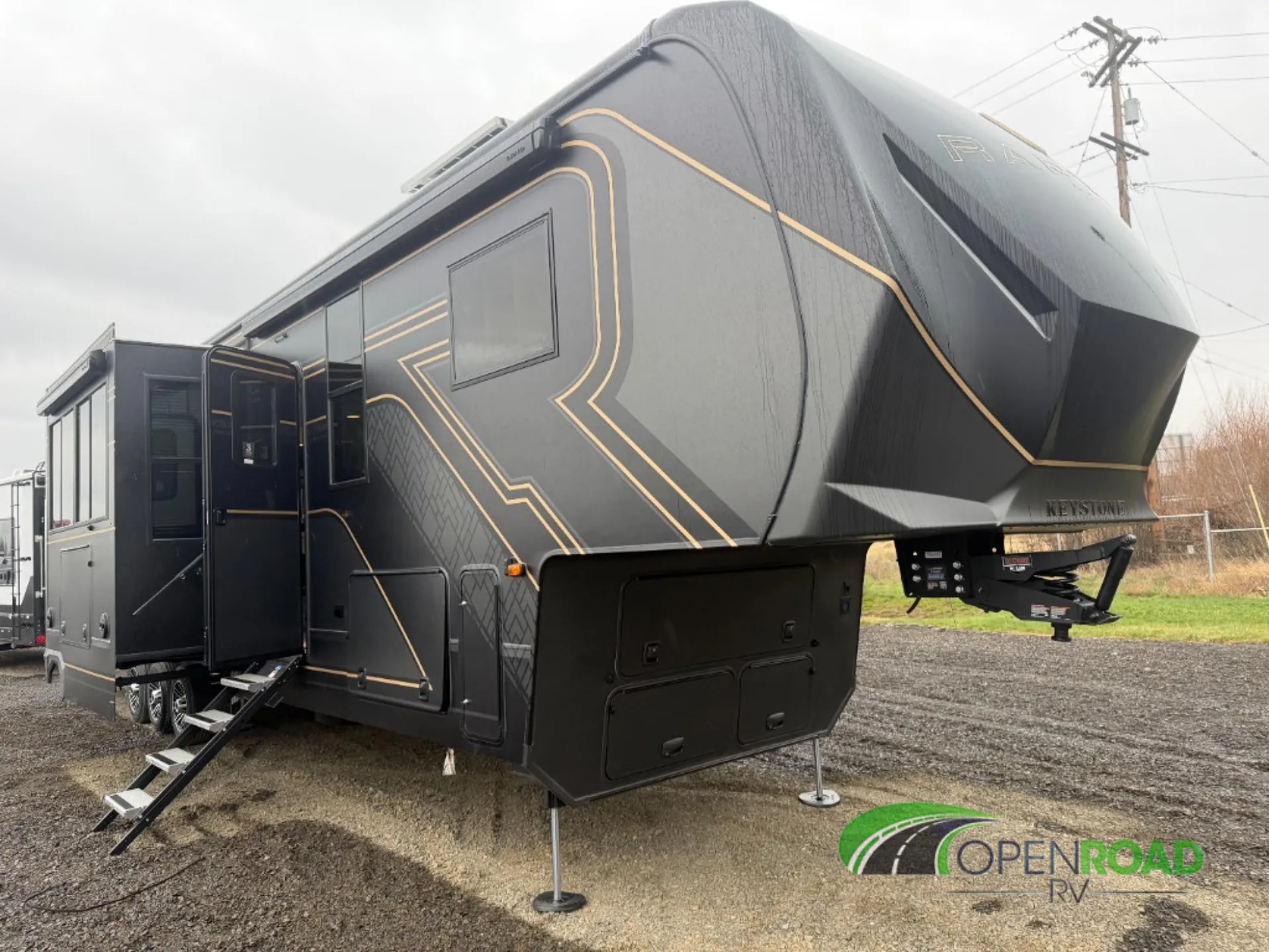 2026 Keystone Raptor 415