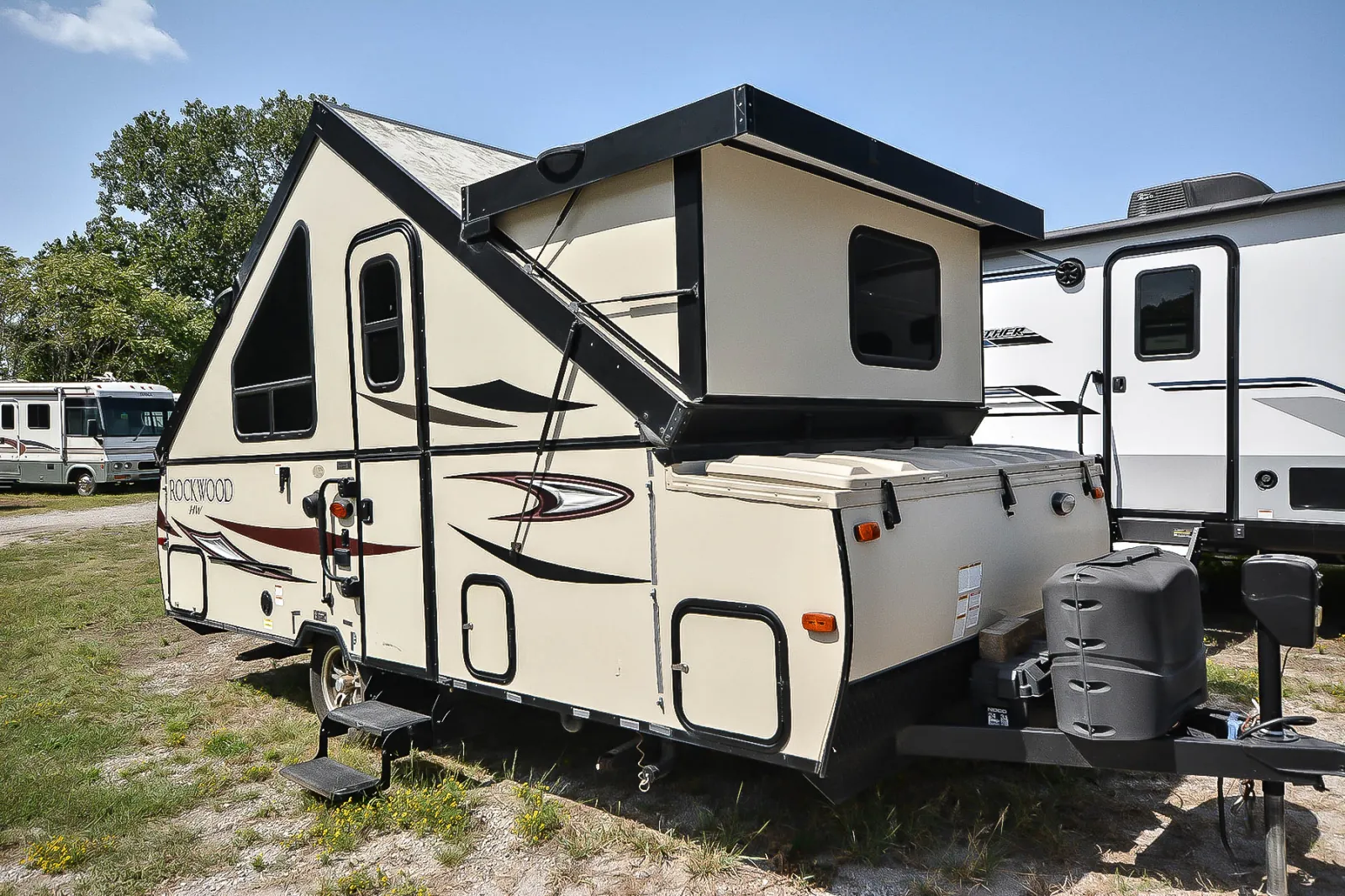 2016 Forest River Rockwood Hard Side A214HW - Photo 4