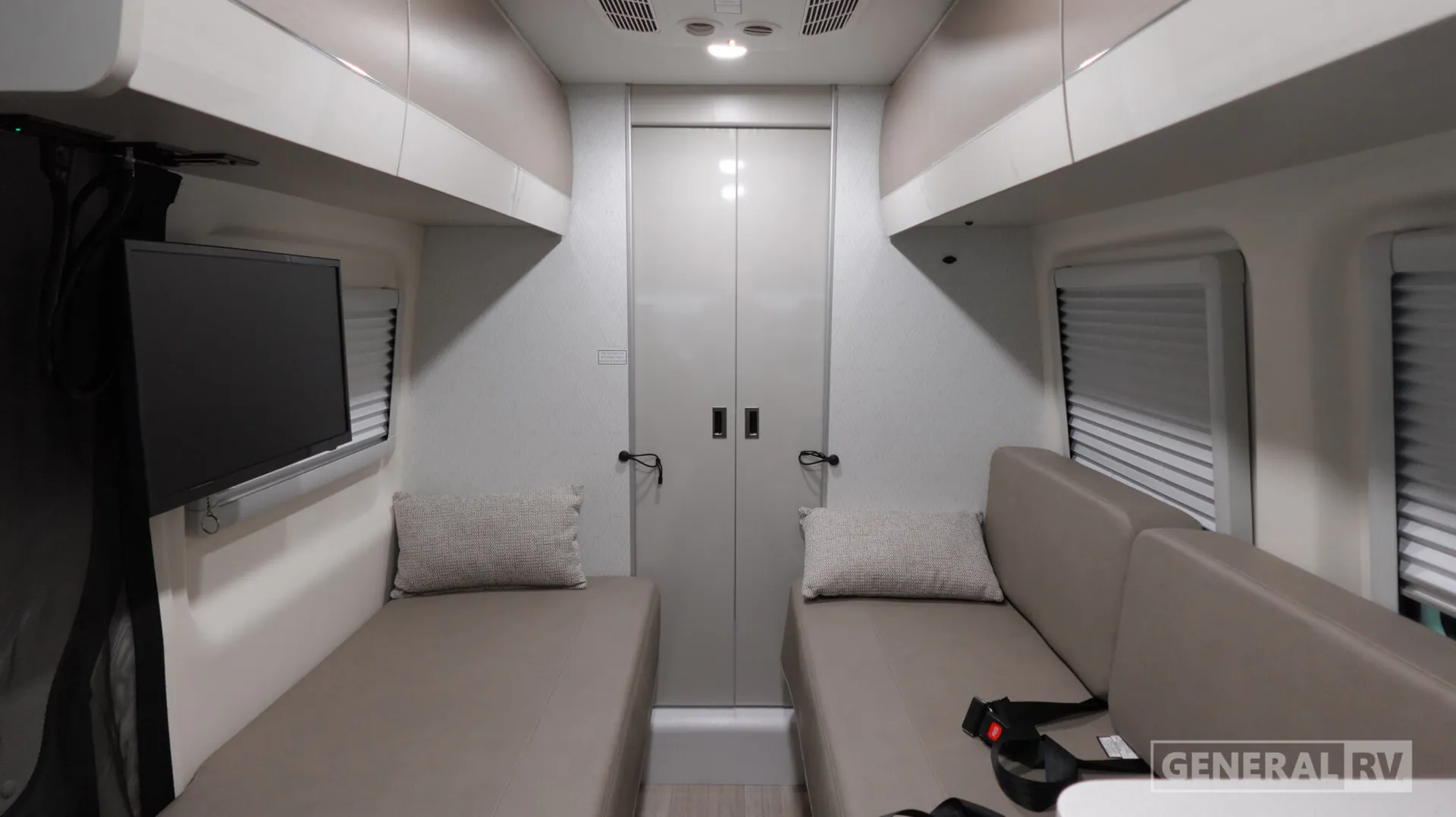 2027 Thor Motor Coach Tranquility 19A - Photo 3