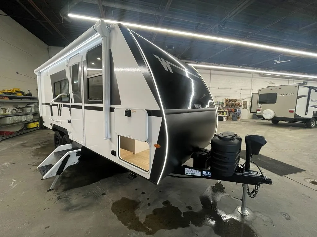 2026 Winnebago Micro Minnie 2108DS - Photo 2