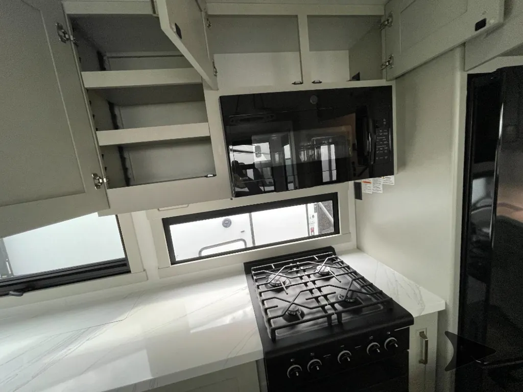2026 Brinkley Model G 4100, Photos photo 25