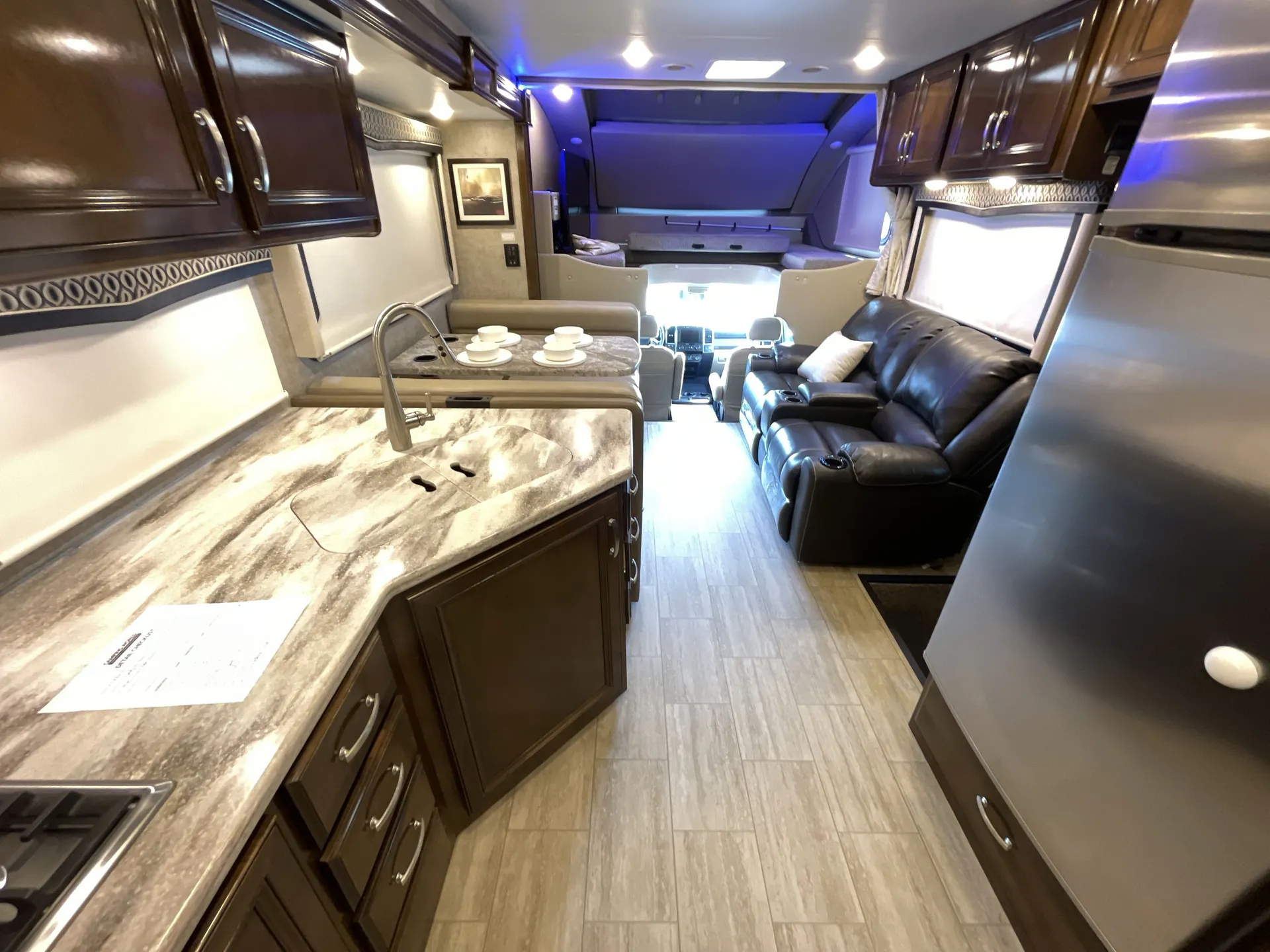 2020 Thor Motor Coach Magnitude BH35 - Photo 4