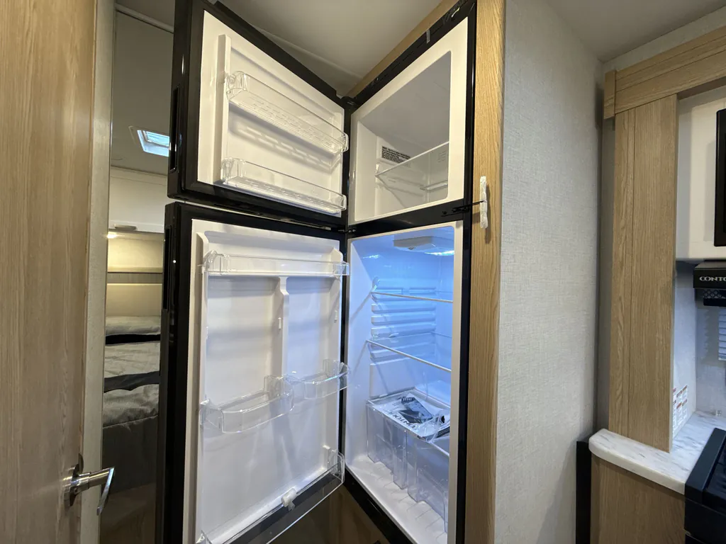 2026 Thor Motor Coach Freedom Elite 28HE, Photos photo 12