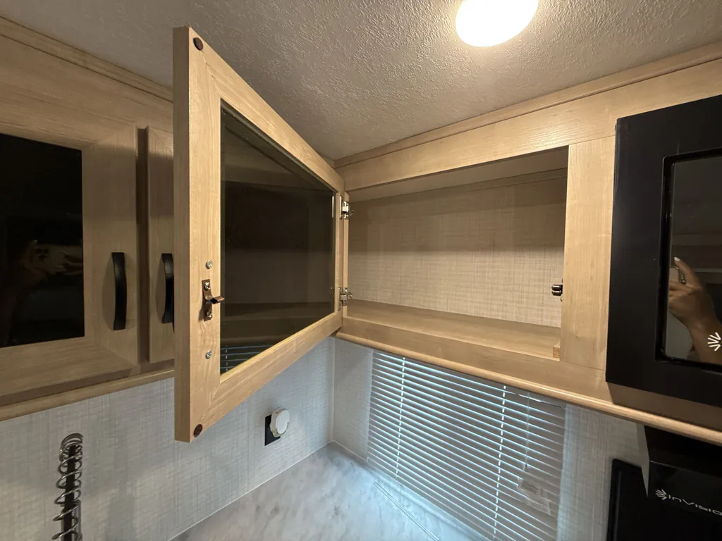 2025 Forest River Solaire 2430BHS, Photos photo 11