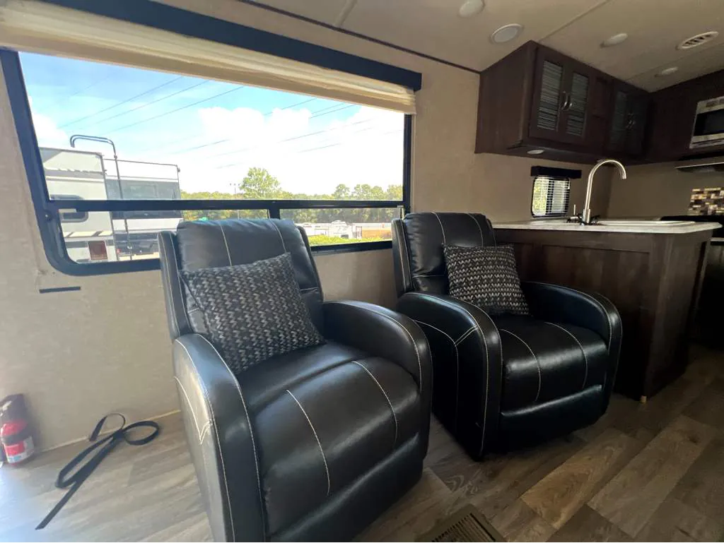 2019 Forest River Vibe 268RKS, Photos photo 8