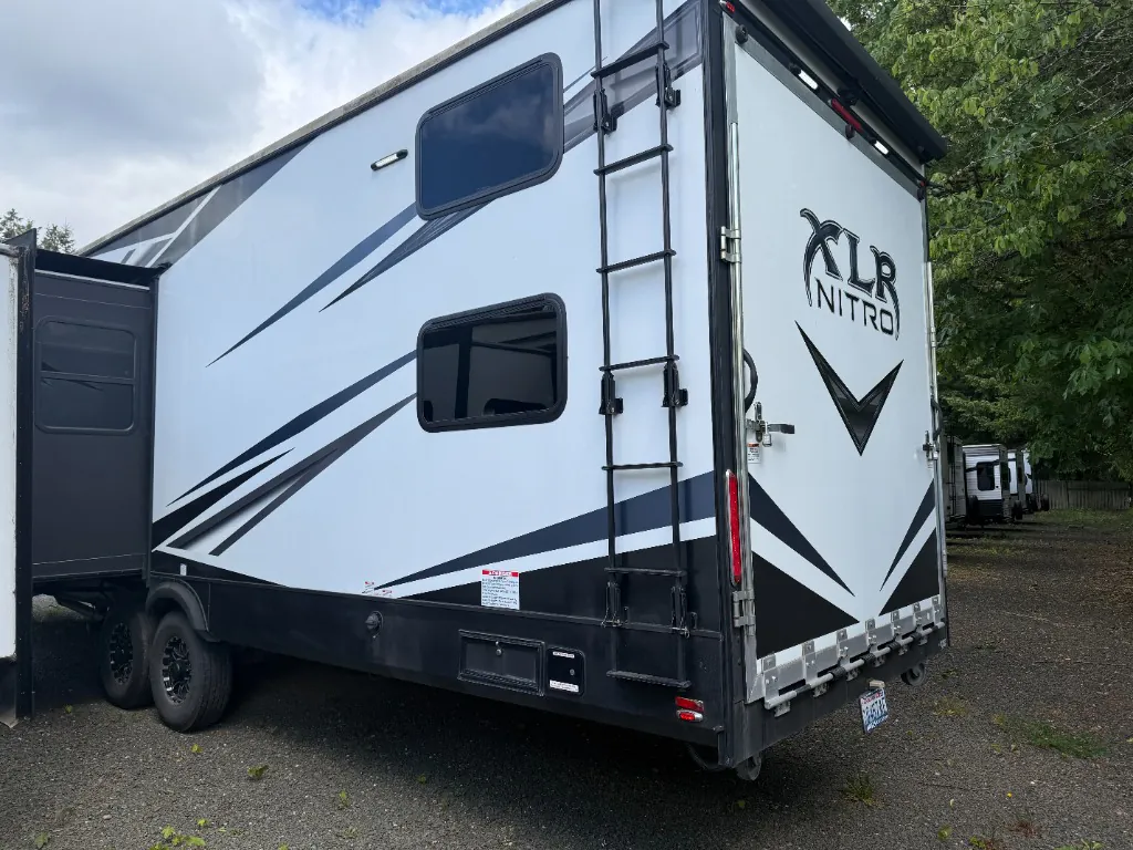 2019 Forest River XLR Nitro 33VL5, Photos photo 9