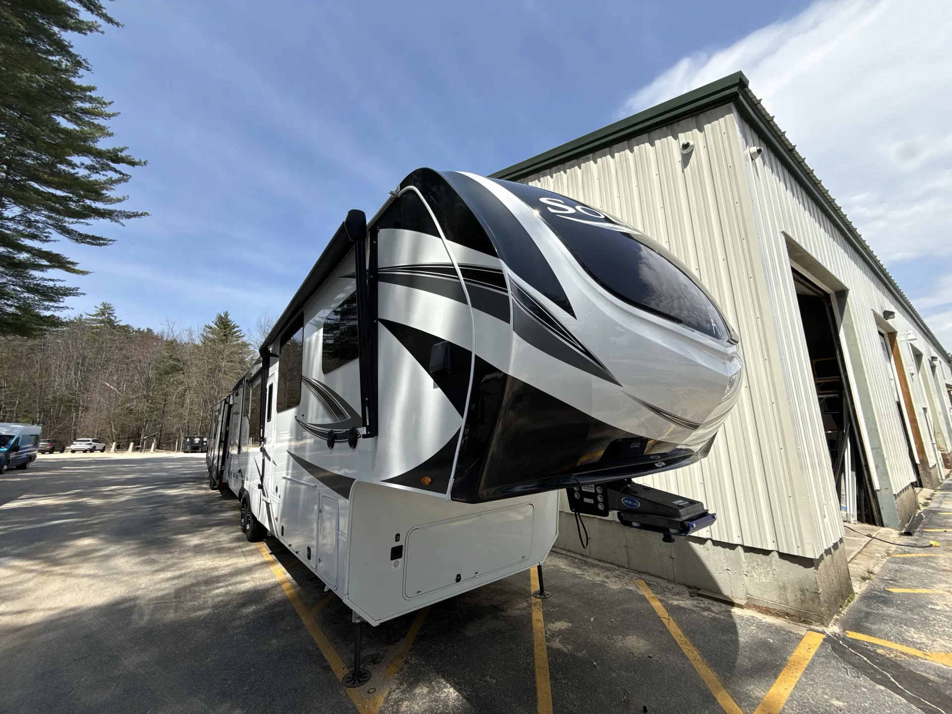2023 Grand Design Solitude 390RK - Photo 2