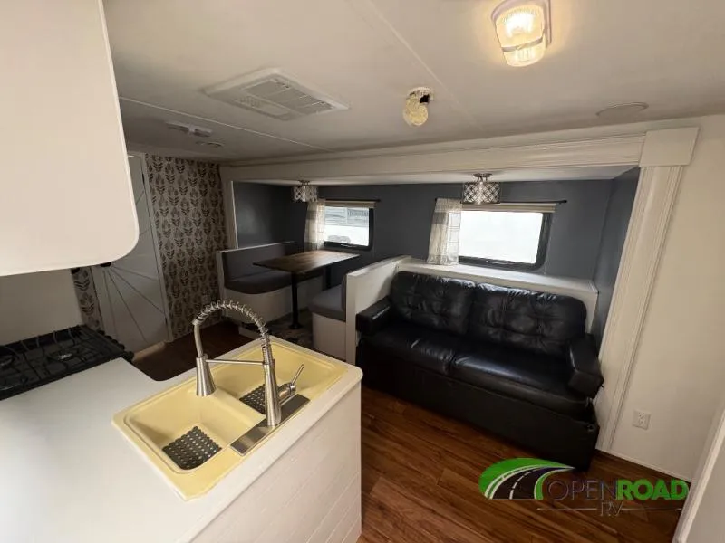 2015 Forest River RV Wildwood X-Lite 271RBXL - Photo 2
