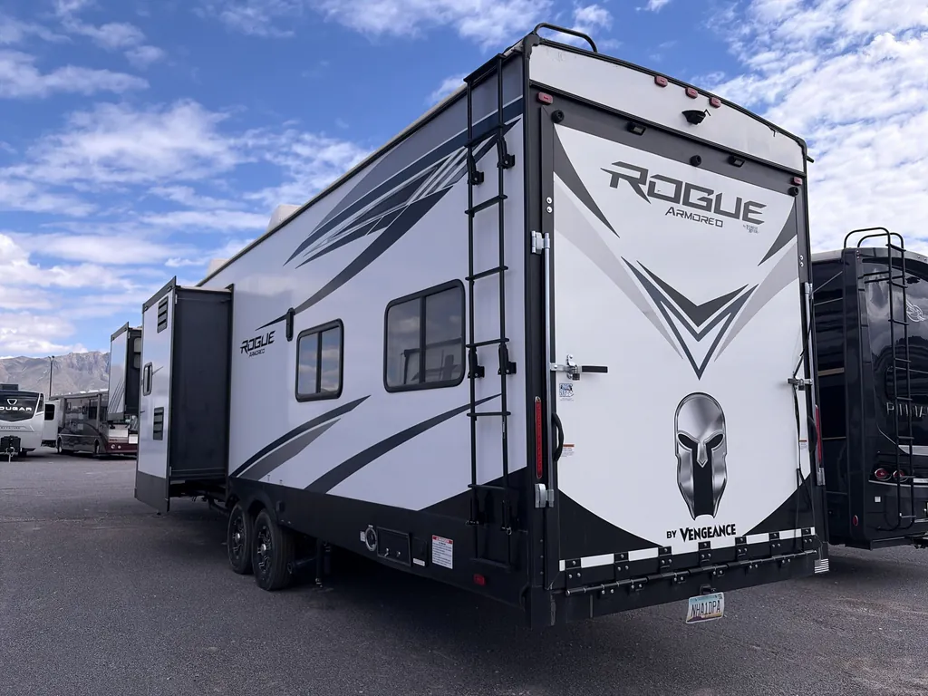 2021 Forest River Vengeance Rogue Armored 351G2, Photos photo 6