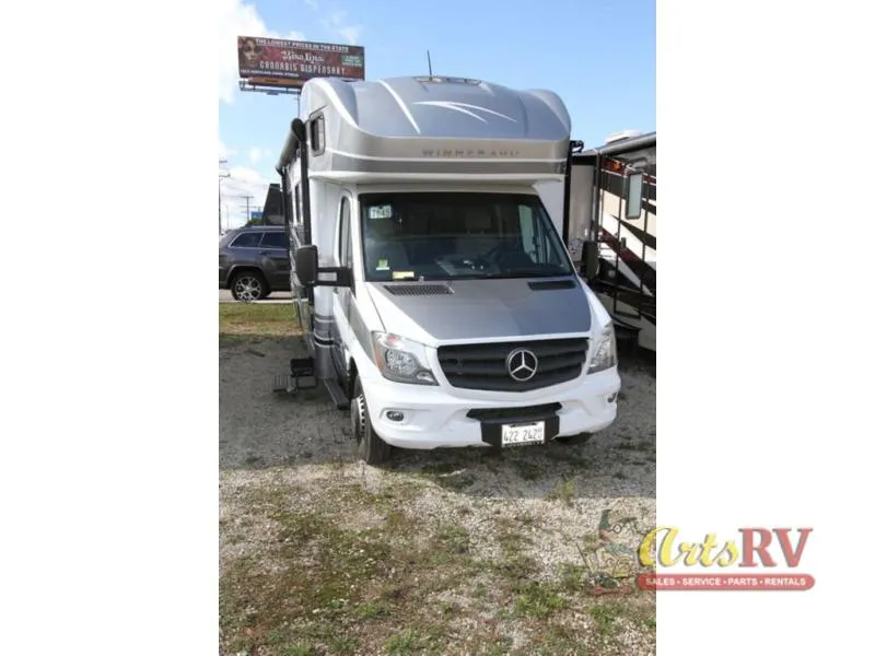 2018 Winnebago Navion 24J - Photo 2