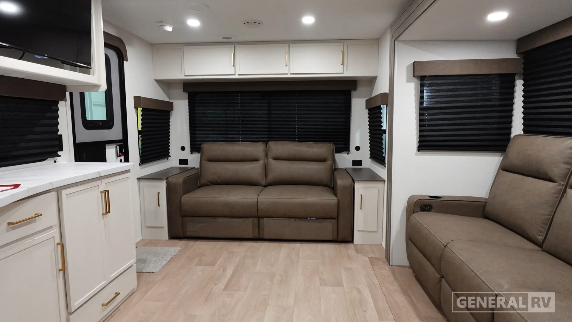 2026 Grand Design Transcend 245RLT - Photo 3