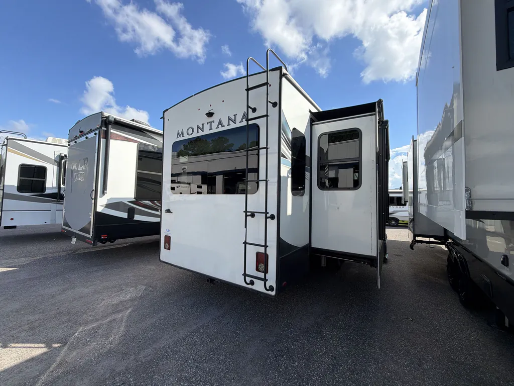 2021 Keystone Montana 3231CK, Photos photo 7