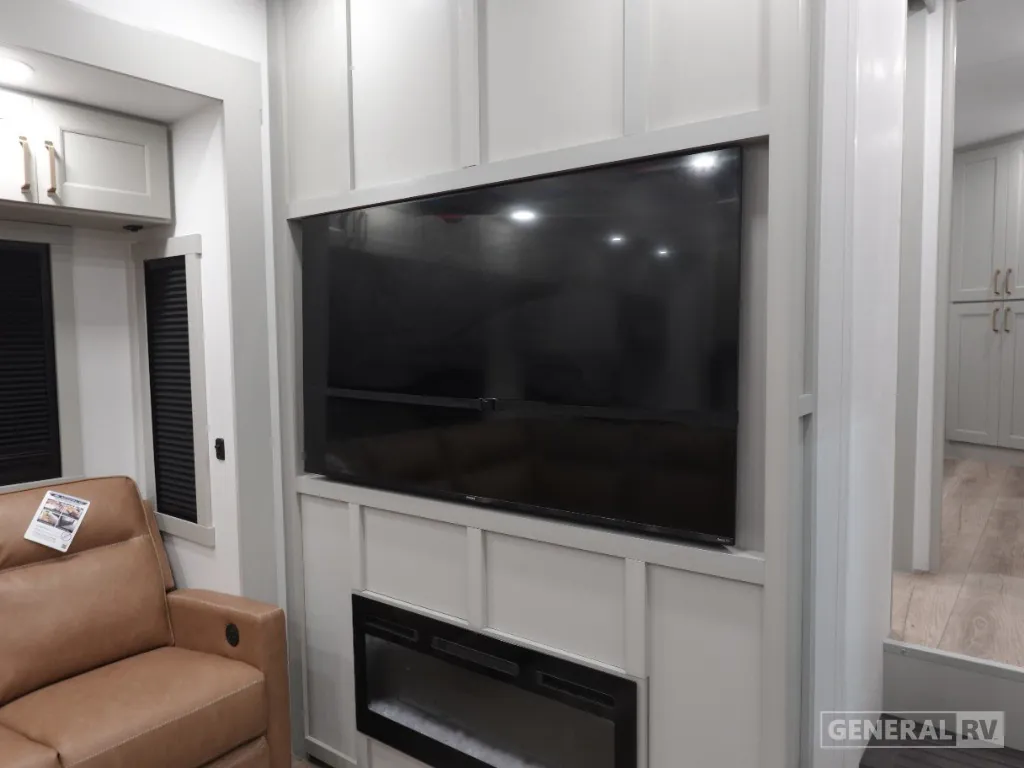 2025 Brinkley Model G 3250, Photos photo 22