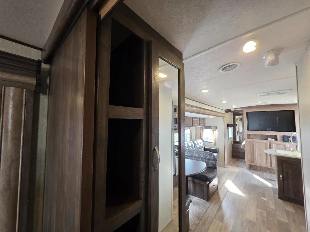 2018 Forest River Vibe 308BHS, Photos photo 29