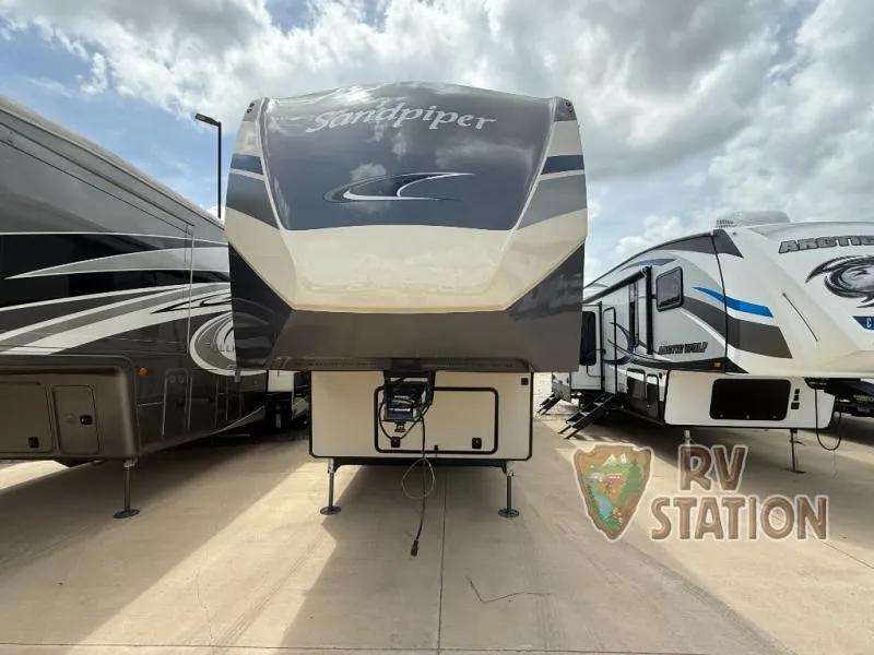 2020 Forest River Sandpiper 321RL - Photo 3