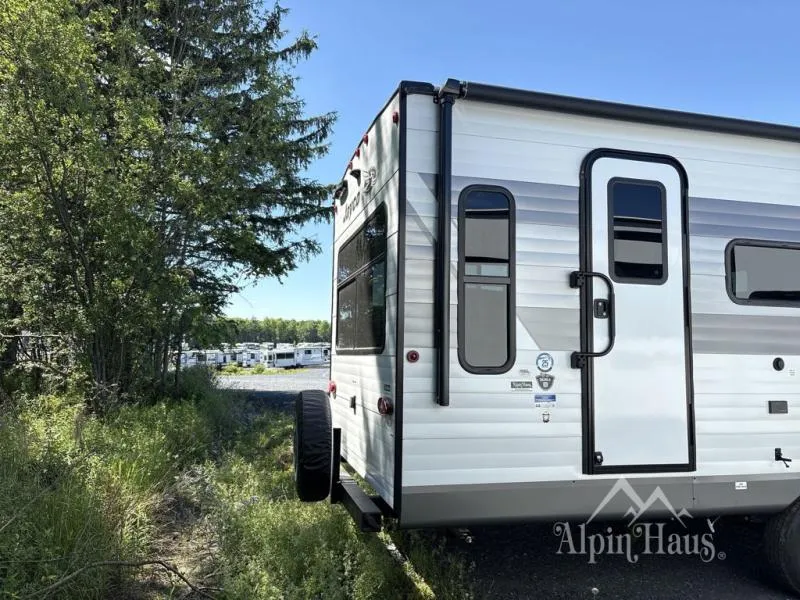 2027 Jayco Jay Flight SLX 262RLS - Photo 3